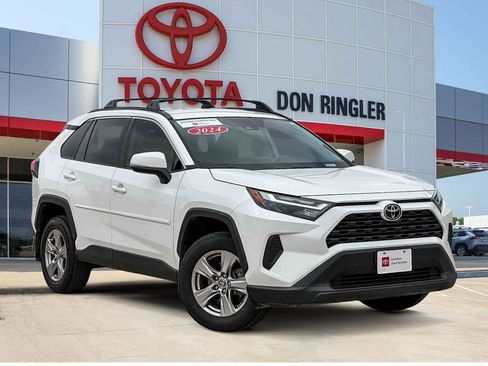 Certified 2024 Toyota RAV4 XLE FWD image 1