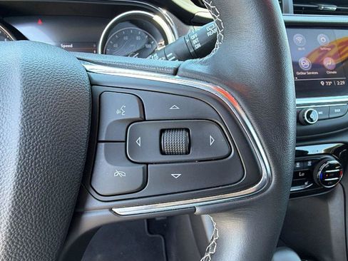 Used 2022 Buick Encore GX Essence FWD image 23