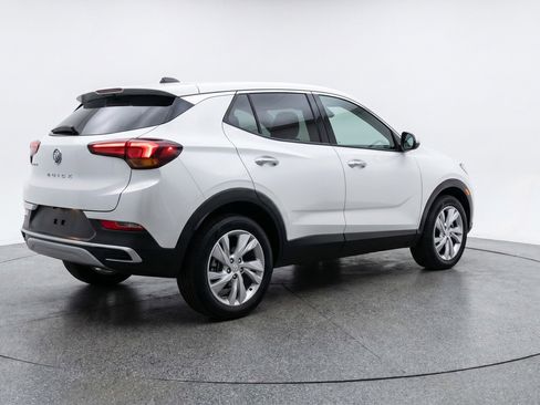 Used 2025 Buick Encore GX Preferred AWD/4WD image 9