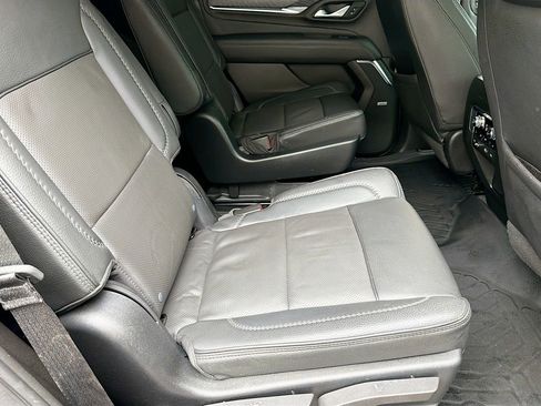 Used 2023 GMC Yukon Denali w/ Denali Reserve Package AWD/4WD image 31