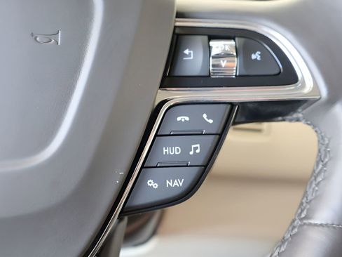 Used 2021 Lincoln Navigator Reserve w/ Luxury Package image 26