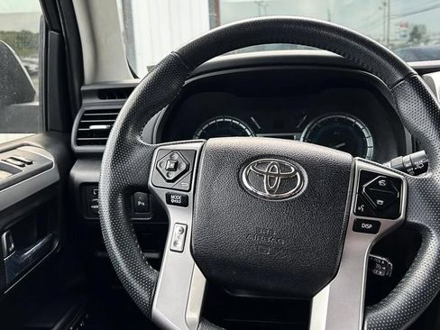 Used 2016 Toyota 4Runner Limited AWD/4WD image 9