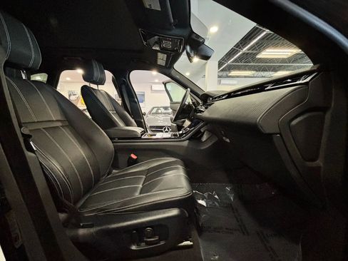 Used 2020 Land Rover Range Rover Velar S image 21
