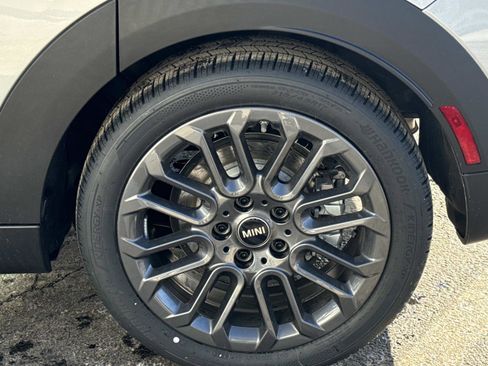 New 2026 MINI Cooper 4-Door Hardtop FWD image 7