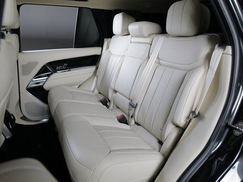 New 2026 Land Rover Range Rover SE AWD/4WD image 5