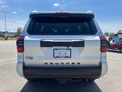 Used 2026 Toyota 4Runner TRD Off-Road AWD/4WD image 5