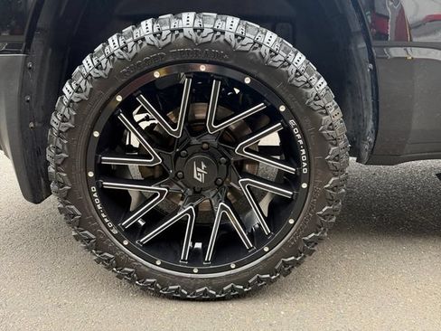 Used 2020 RAM 1500 Sport w/ Leather & Sound Group AWD/4WD image 23