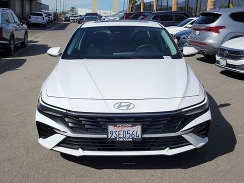 Certified 2025 Hyundai Elantra SEL w/ Cargo Package image 27