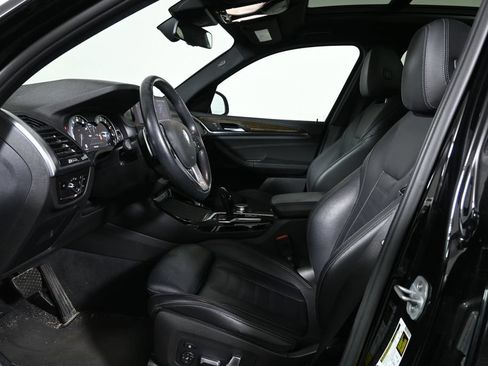 Used 2019 BMW X3 xDrive30i w/ Premium Package AWD/4WD image 3