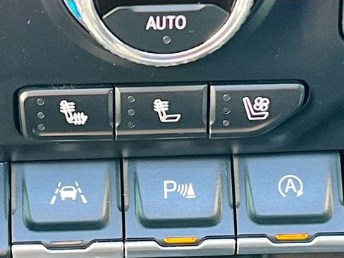 Used 2020 GMC Sierra 1500 AT4 image 21