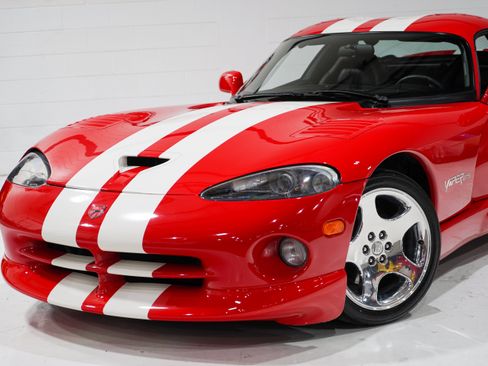 Used 2002 Dodge Viper GTS RWD image 30