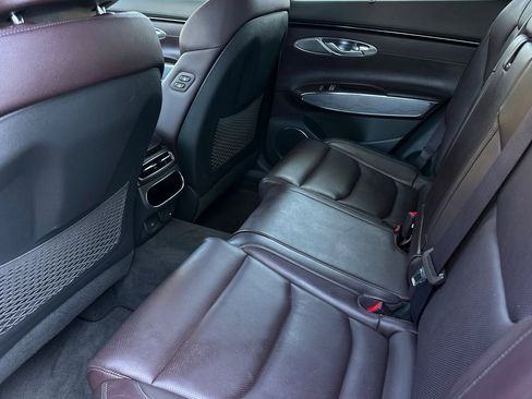 Used 2022 Genesis GV70 2.5T w/ Advanced Package AWD/4WD image 11
