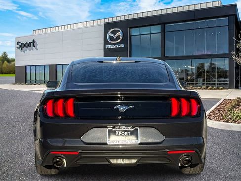 Used 2022 Ford Mustang Coupe image 4