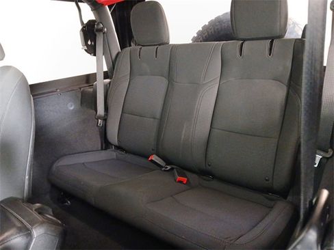 Used 2021 Jeep Wrangler Rubicon image 21
