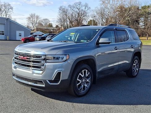 Used 2023 GMC Acadia SLE w/ Driver Convenience Package image 6