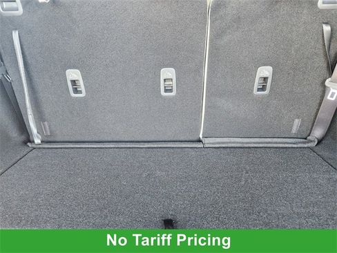 Used 2025 Nissan Pathfinder SL image 23