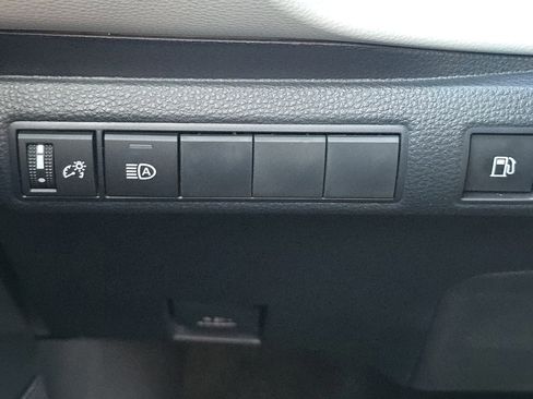 Certified 2025 Toyota Corolla LE image 14