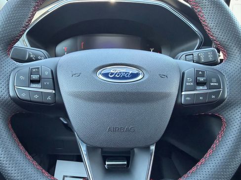Used 2023 Ford Escape ST-Line w/ Tech Pack #1 FWD image 19