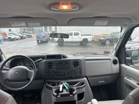 Used 2014 Ford E-350 and Econoline 350 XL w/ Power Windows & Locks Group image 13