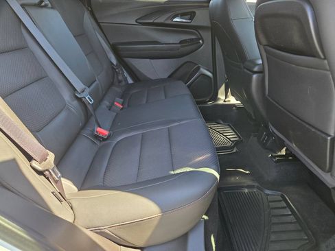 Used 2021 Chevrolet TrailBlazer RS w/ Technology Package FWD image 14