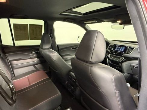 Used 2025 Honda Ridgeline Black Edition image 44