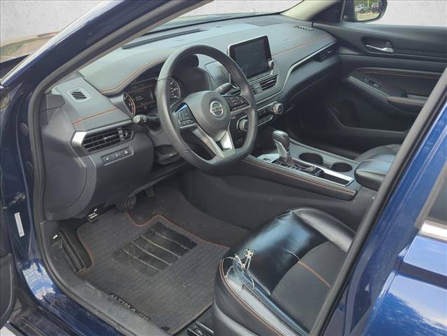 Used 2021 Nissan Altima 2.5 SR w/ SR Premium Package FWD image 11
