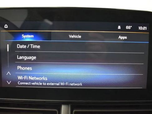Used 2025 Chevrolet Trax LT w/ LT Convenience Package FWD image 32