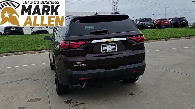 Used 2023 Chevrolet Traverse LT FWD image 7