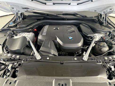 Certified 2026 BMW 530i xDrive w/ M Sport Package AWD/4WD image 21
