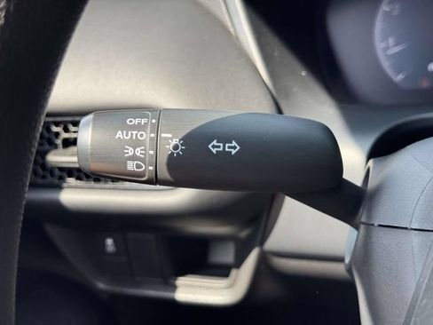 Certified 2023 Honda HR-V LX image 20