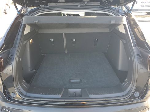 Used 2025 Chevrolet Trax ACTIV w/ Sunroof Package image 8