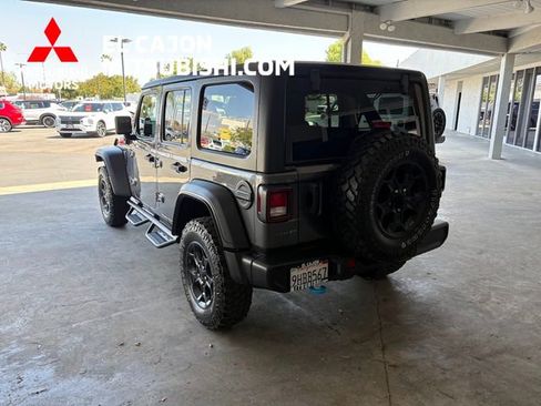 Used 2023 Jeep Wrangler Unlimited w/ Cold Weather Group AWD/4WD image 5