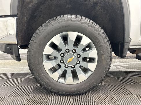 Used 2023 Chevrolet Silverado 2500 LT w/ All Star Edition image 11