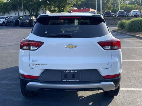Used 2023 Chevrolet TrailBlazer LT AWD/4WD image 6