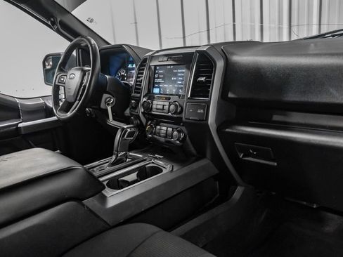 Used 2016 Ford F150 XLT w/ Equipment Group 302A Luxury image 11