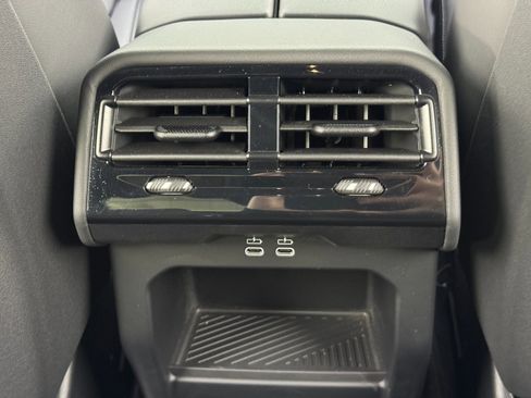 Used 2024 BMW i5 eDrive40i w/ M Sport Package image 37