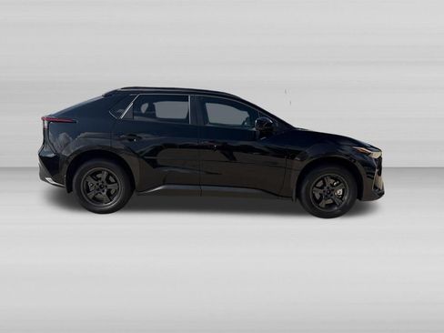 Used 2025 Toyota bZ4X AWD w/ Weather Package image 3