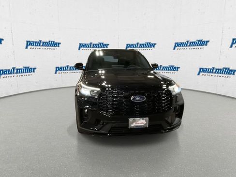New 2026 Ford Explorer ST-Line w/ ST-Line Street Pack image 3