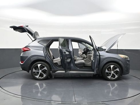 Used 2018 Hyundai Tucson Sport FWD image 29