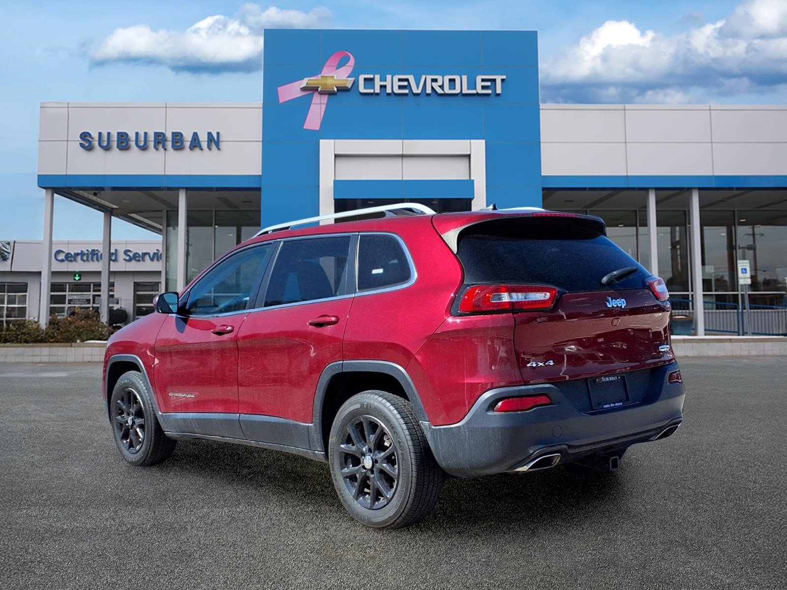 Used 2015 Jeep Cherokee Latitude w/ Cold Weather Group AWD/4WD image 6