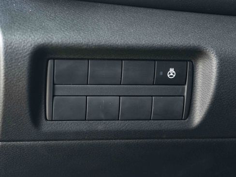 Used 2023 Nissan Kicks SR w/ SR Premium Package FWD image 35