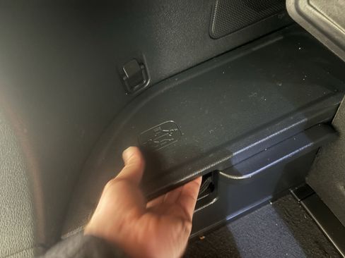 Used 2020 Kia Telluride SX w/ SX Prestige Package image 18