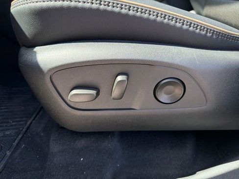 New 2026 Chevrolet Traverse High Country FWD image 20