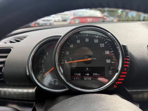 Used 2016 MINI Cooper Clubman FWD image 27