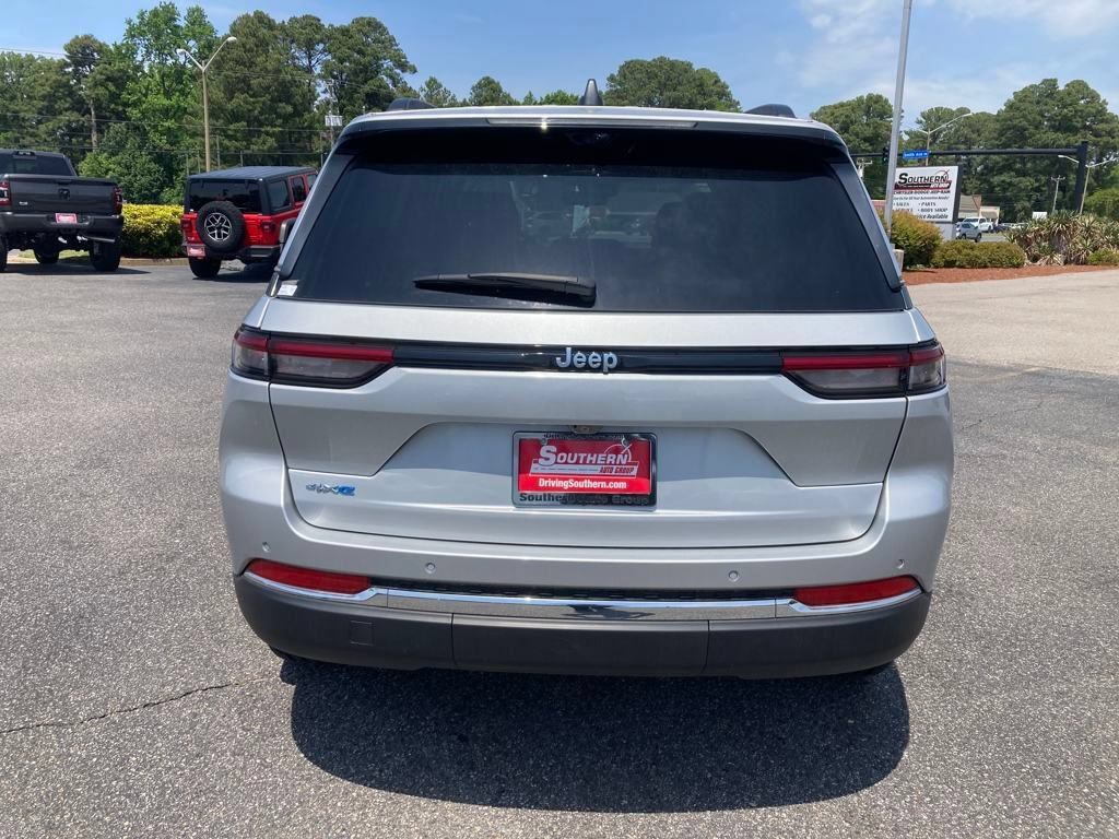 New 2024 Jeep Grand Cherokee Limited 4xe w/ Luxury Tech Group II AWD/4WD image 4