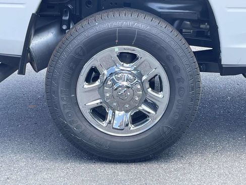 New 2026 RAM 2500 Tradesman w/ Chrome Appearance Group AWD/4WD image 13