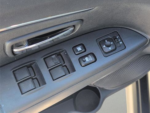 Used 2022 Mitsubishi Outlander Sport ES FWD image 15
