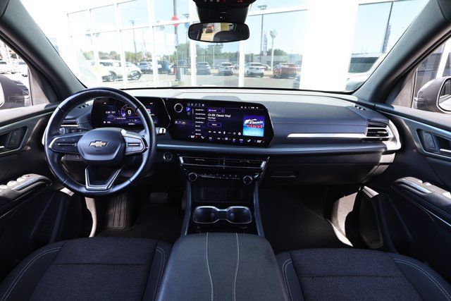 Used 2024 Chevrolet Traverse LT FWD image 29