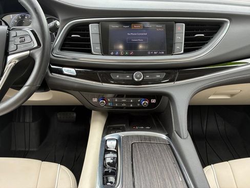 Used 2023 Buick Enclave Avenir w/ Avenir Technology Package FWD image 11