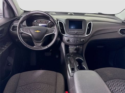 Certified 2022 Chevrolet Equinox LT image 2